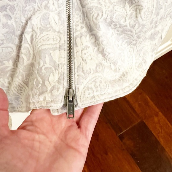 Anthropologie Saturday Sunday Luddy Moto Paisley Knit Sweater Jacket Pale Grey - Picture 8 of 11